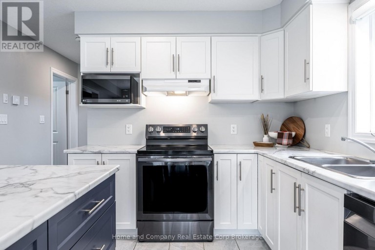 40 ROBERTSON DR DRIVE, Stratford, Ontario, N5A0J5