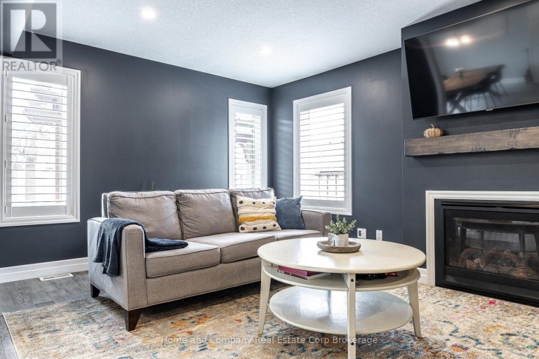 40 ROBERTSON DR DRIVE, Stratford, Ontario, N5A0J5