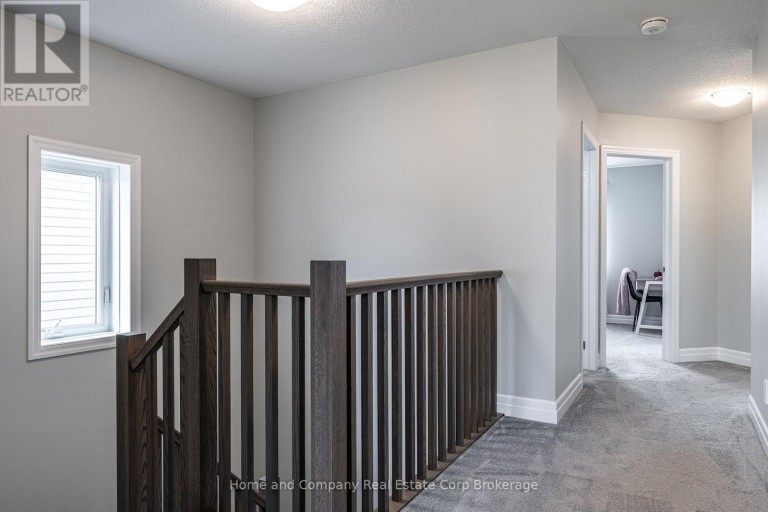 40 ROBERTSON DR DRIVE, Stratford, Ontario, N5A0J5
