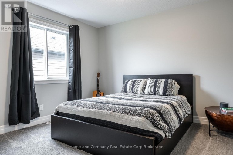 40 ROBERTSON DR DRIVE, Stratford, Ontario, N5A0J5