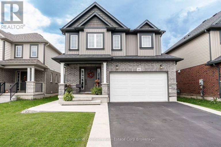 40 ROBERTSON DR DRIVE, Stratford, Ontario, N5A0J5