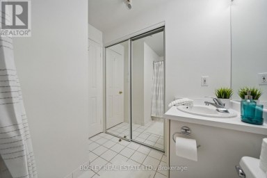 204 - 15 GLEN MANOR DRIVE Toronto (The Beaches) Ontario photo 29