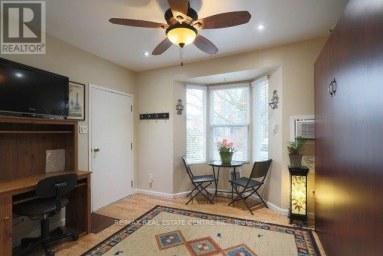 MAIN LEVEL STUDIO - 1 HIAWATHA ROAD Toronto (Greenwood-Coxwell) Ontario photo 2