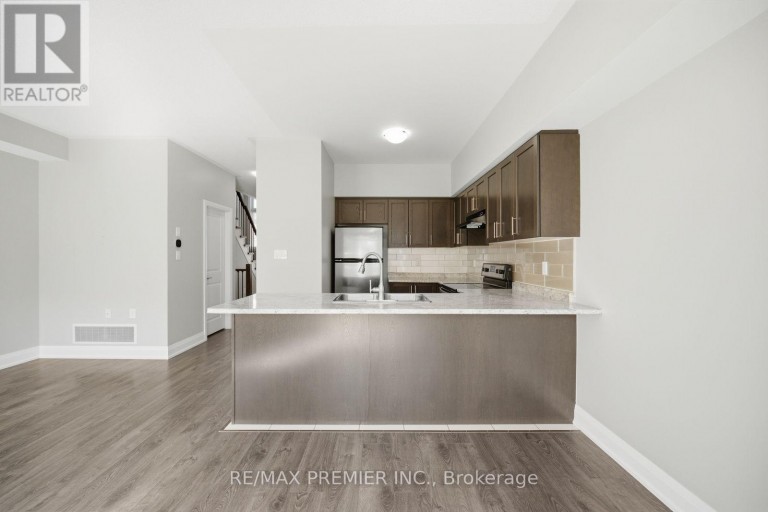 72 LUISA STREET, Bradford West Gwillimbury (Bradford), Ontario, L3Z0P1
