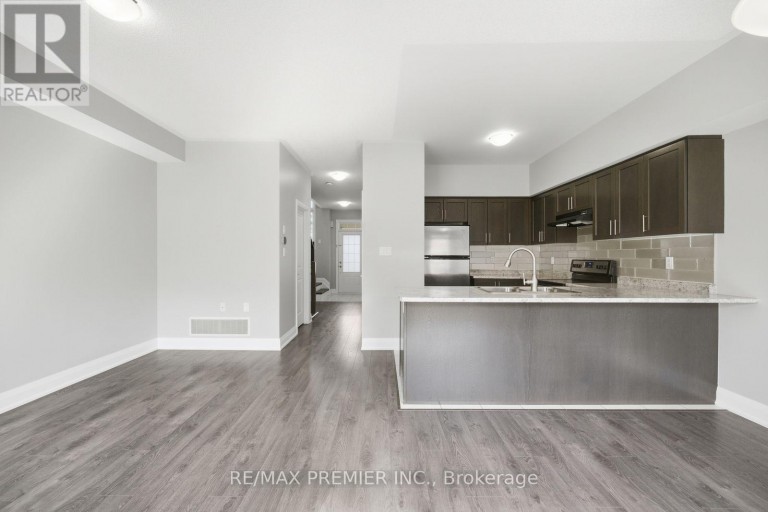 72 LUISA STREET, Bradford West Gwillimbury (Bradford), Ontario, L3Z0P1