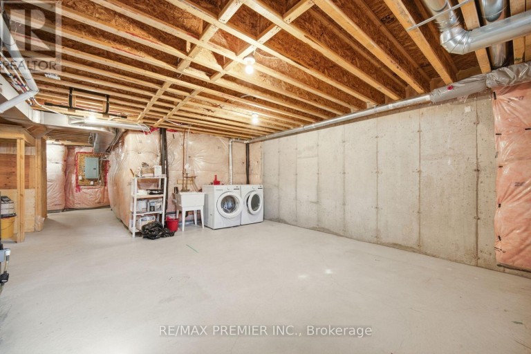 72 LUISA STREET, Bradford West Gwillimbury (Bradford), Ontario, L3Z0P1