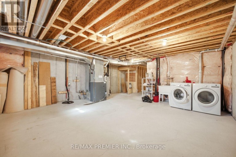 72 LUISA STREET, Bradford West Gwillimbury (Bradford), Ontario, L3Z0P1