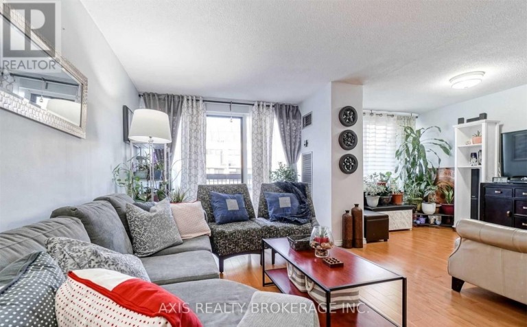 322 - 364 THE EAST MALL STREET, Toronto (Islington-City Centre West), Ontario, M9B6C5