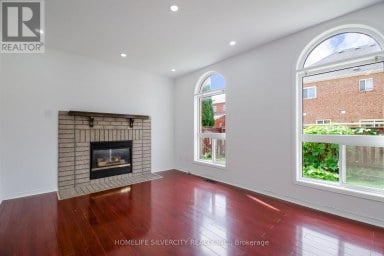 22 MEADOW GLADE ROAD Brampton (Sandringham-Wellington) Ontario photo 10