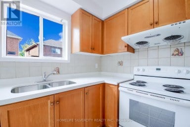 22 MEADOW GLADE ROAD Brampton (Sandringham-Wellington) Ontario photo 15