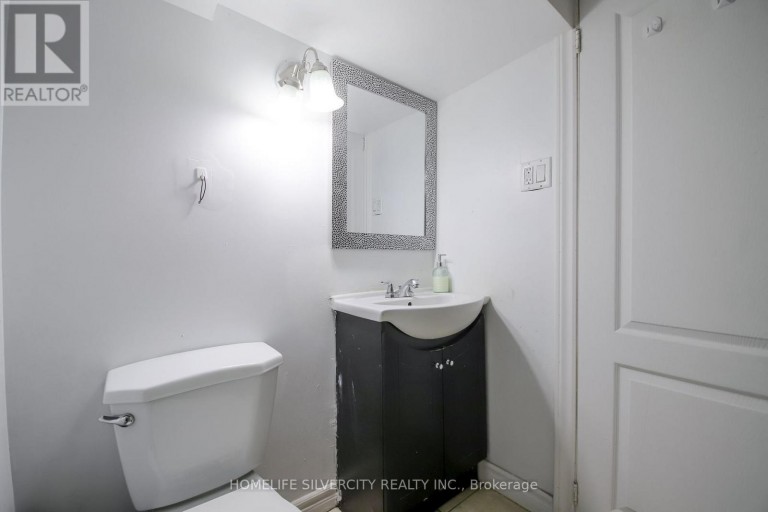 22 MEADOW GLADE ROAD, Brampton (Sandringham-Wellington), Ontario, L6R1Z7