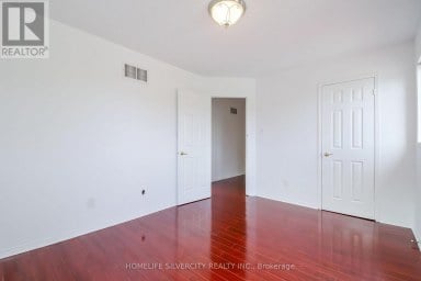 22 MEADOW GLADE ROAD Brampton (Sandringham-Wellington) Ontario photo 29