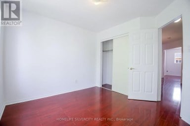 22 MEADOW GLADE ROAD Brampton (Sandringham-Wellington) Ontario photo 40