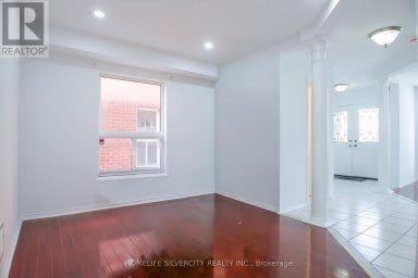 22 MEADOW GLADE ROAD Brampton (Sandringham-Wellington) Ontario photo 7