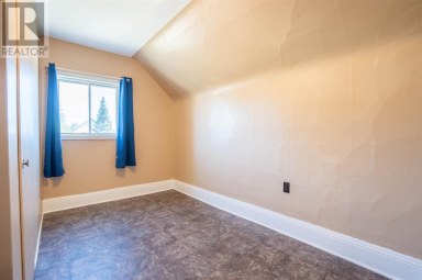 225 Beverley ST Sault Ste Marie Ontario photo 17