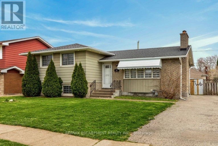 20 ST. CHARLES DRIVE, Thorold (Thorold Downtown), Ontario, L2V2W4