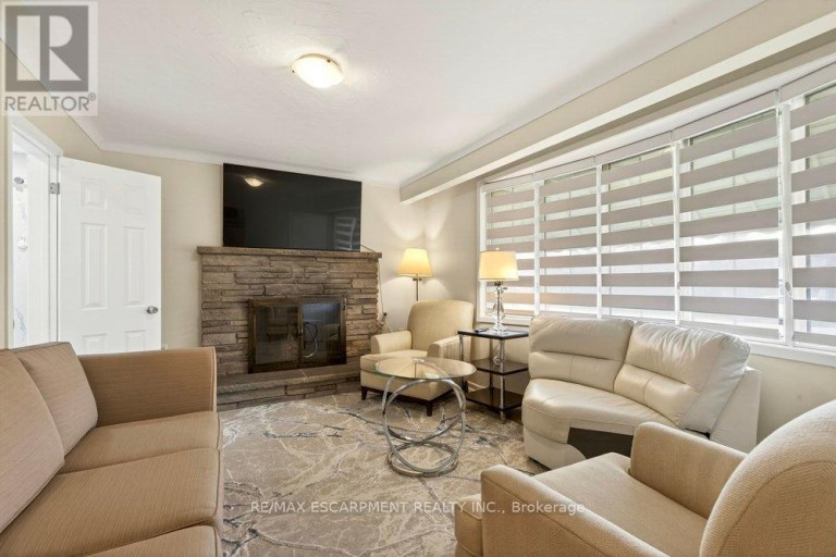 20 ST. CHARLES DRIVE, Thorold (Thorold Downtown), Ontario, L2V2W4