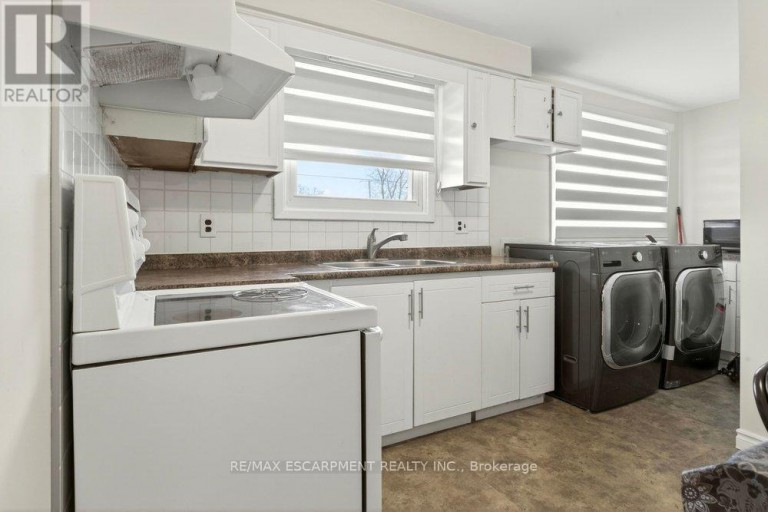 20 ST. CHARLES DRIVE, Thorold (Thorold Downtown), Ontario, L2V2W4