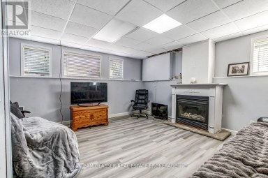 23999 MAYFAIR ROAD Adelaide Metcalfe Ontario photo 25