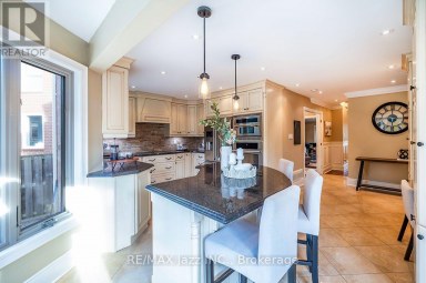 106 TILMAN CIRCLE Markham (Markham Village) Ontario photo 13