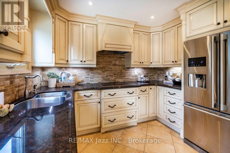 106 TILMAN CIRCLE, Markham (Markham Village), Ontario, L3P5V3