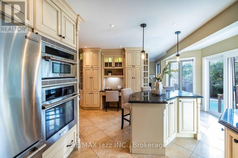 106 TILMAN CIRCLE, Markham (Markham Village), Ontario, L3P5V3