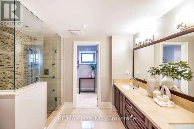 106 TILMAN CIRCLE, Markham (Markham Village), Ontario, L3P5V3