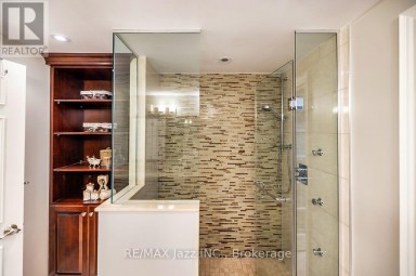 106 TILMAN CIRCLE Markham (Markham Village) Ontario photo 33
