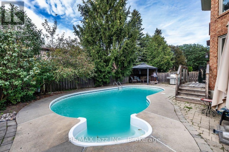 106 TILMAN CIRCLE, Markham (Markham Village), Ontario, L3P5V3
