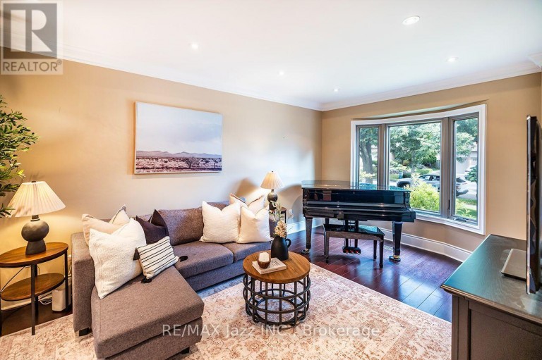 106 TILMAN CIRCLE, Markham (Markham Village), Ontario, L3P5V3
