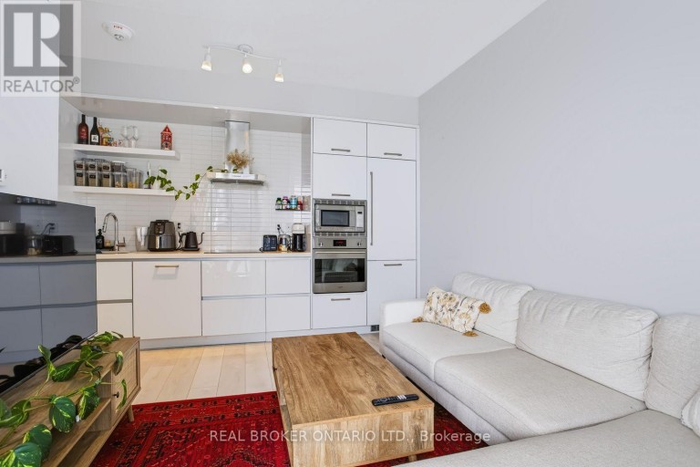 4207 - 2221 YONGE STREET, Toronto (Mount Pleasant West), Ontario, M4S2B4