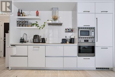 4207 - 2221 YONGE STREET Toronto (Mount Pleasant West) Ontario photo 4
