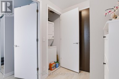 4207 - 2221 YONGE STREET Toronto (Mount Pleasant West) Ontario photo 9