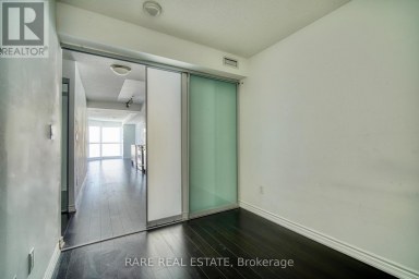 1024 - 386 YONGE STREET Toronto (Bay Street Corridor) Ontario photo 4