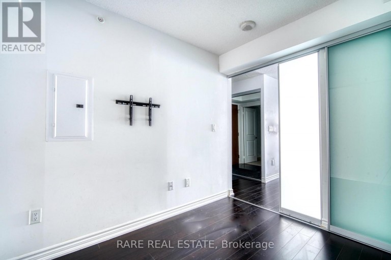 1024 - 386 YONGE STREET, Toronto (Bay Street Corridor), Ontario, M6B0A5