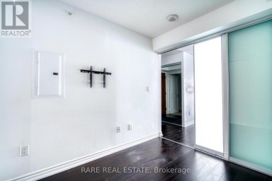 1024 - 386 YONGE STREET Toronto (Bay Street Corridor) Ontario photo 5