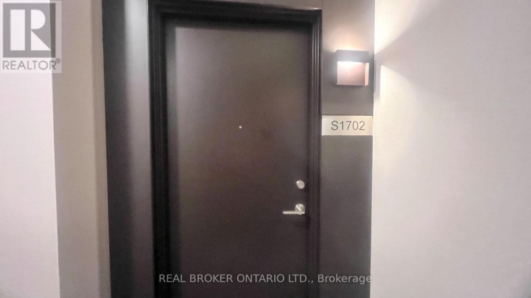 1702 - 112 GEORGE STREET, Toronto (Moss Park), Ontario, M5A2M5