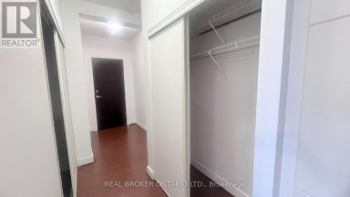 1702 - 112 GEORGE STREET Toronto (Moss Park) Ontario photo 5