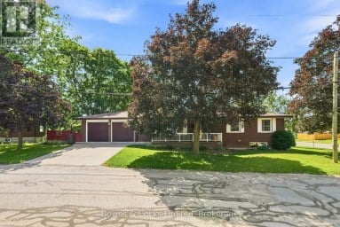 687 LUNDY'S LANE Peterborough (Otonabee Ward 1) Ontario photo 1