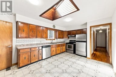 687 LUNDY'S LANE Peterborough (Otonabee Ward 1) Ontario photo 16