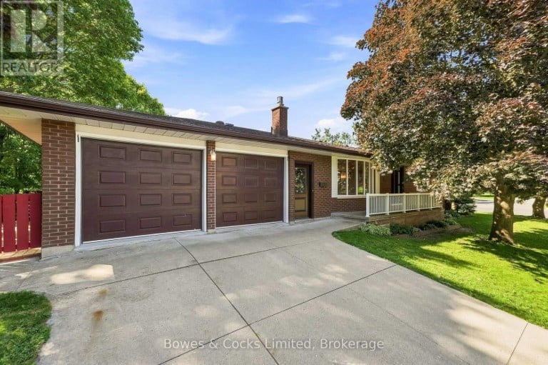 687 LUNDY'S LANE, Peterborough (Otonabee Ward 1), Ontario, K9J4J9