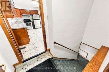 687 LUNDY'S LANE Peterborough (Otonabee Ward 1) Ontario photo 22