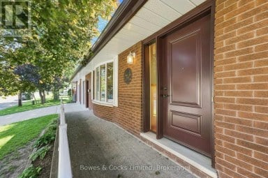 687 LUNDY'S LANE Peterborough (Otonabee Ward 1) Ontario photo 3