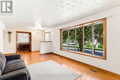 687 LUNDY'S LANE Peterborough (Otonabee Ward 1) Ontario photo 6