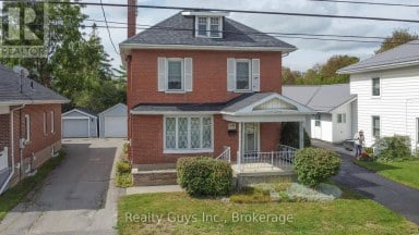 523 ARMOUR ROAD Peterborough (Ashburnham Ward 4) Ontario photo 1