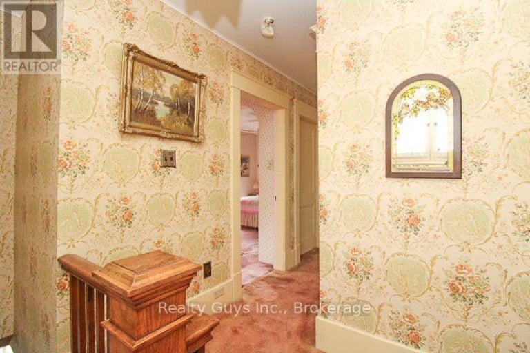 523 ARMOUR ROAD, Peterborough (Ashburnham Ward 4), Ontario, K9H1Y8