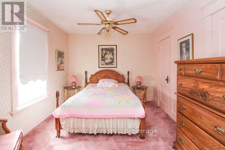 523 ARMOUR ROAD, Peterborough (Ashburnham Ward 4), Ontario, K9H1Y8