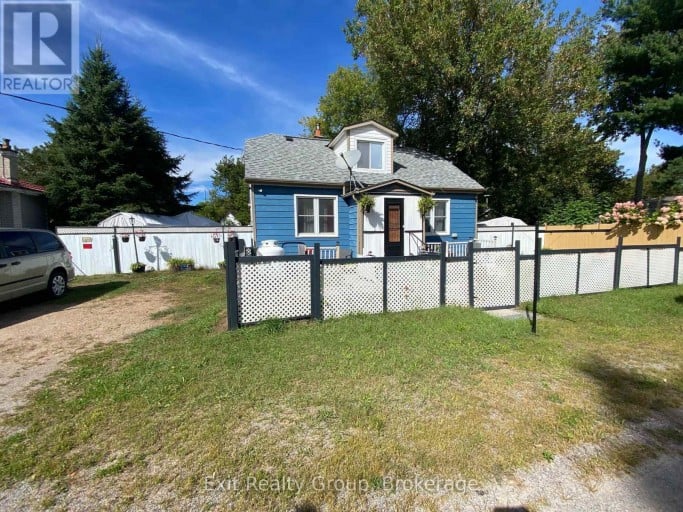 33 GLASTONBURY ROAD, Addington Highlands (Addington Highlands), Ontario, K0H2G0