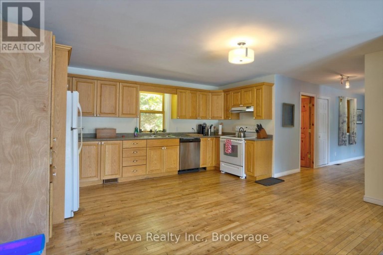70A HOLLAND LAKE ROAD, Bancroft (Bancroft Ward), Ontario, K0L1C0