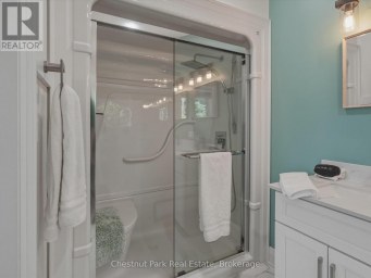 1013 GOODLIFE LANE Algonquin Highlands (Sherborne) Ontario photo 23